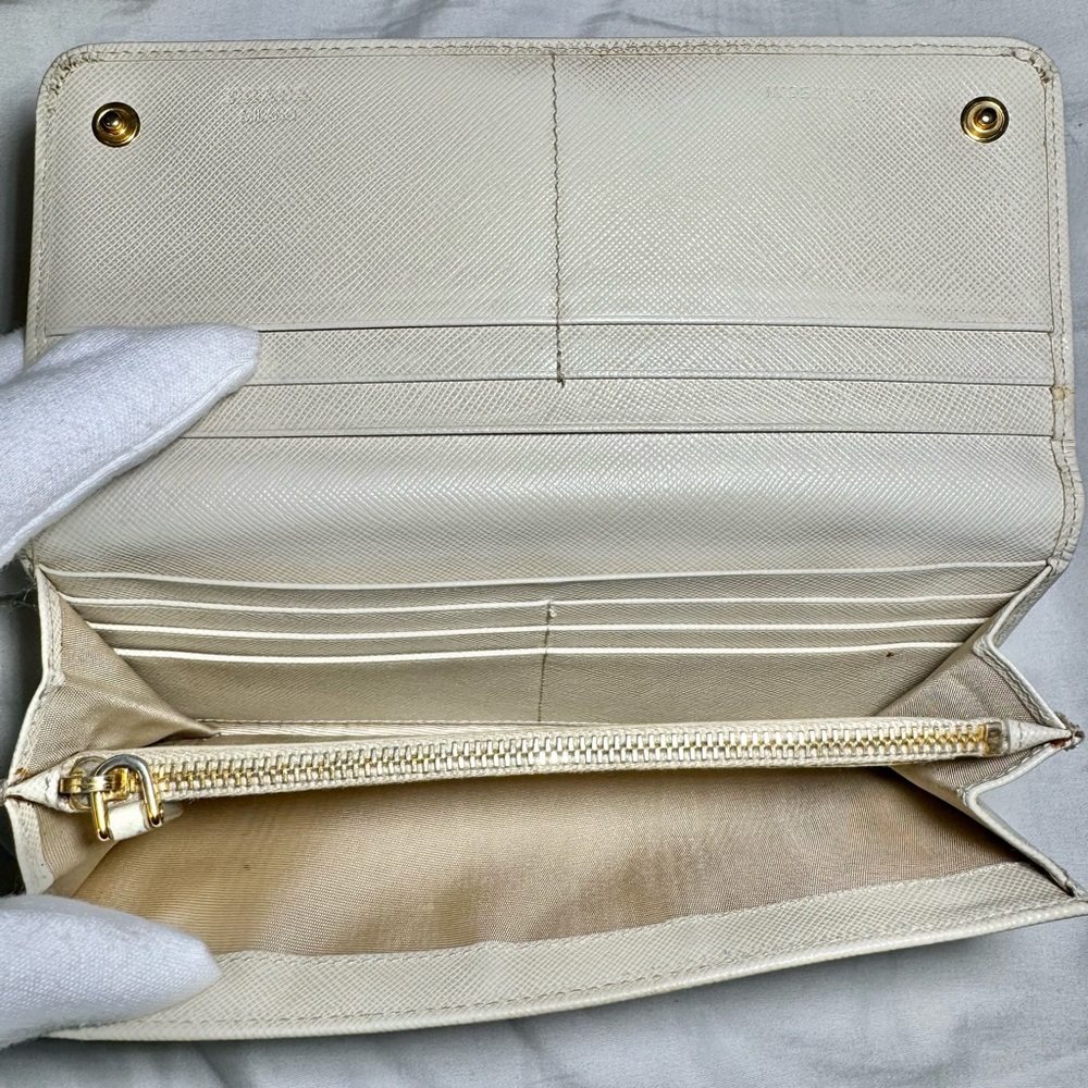 Prada Cream Grey Saffiano Lux Leather Flap Continental Wallet - Picture 4 of 10